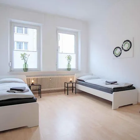 Apartment Modern & Spacious In *